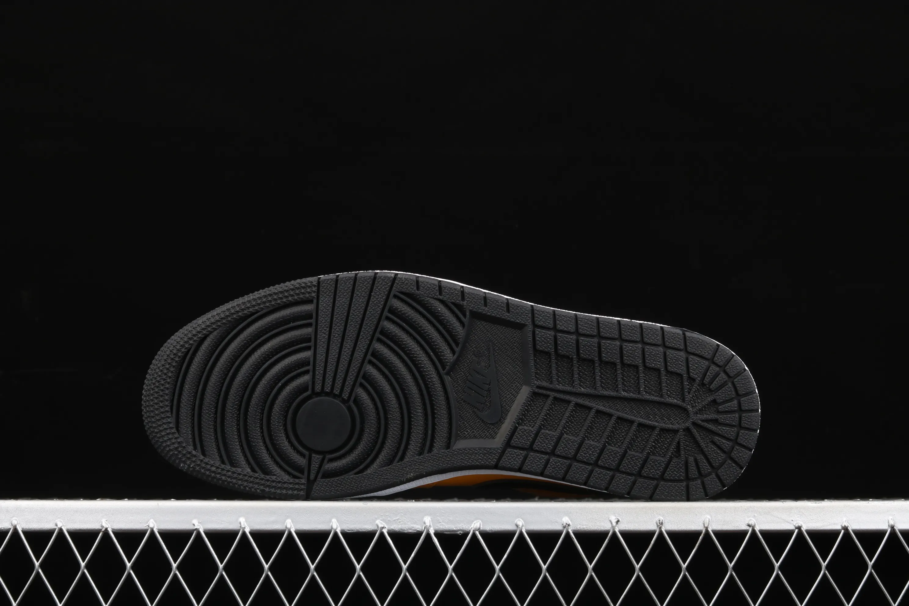 All categories Air Jordan Jordan series basketball shoes Air Jordan 1 Low Air Jordan AJ1 Low AJ1 Joe 1 low cultural basketball shoes 553558-700
